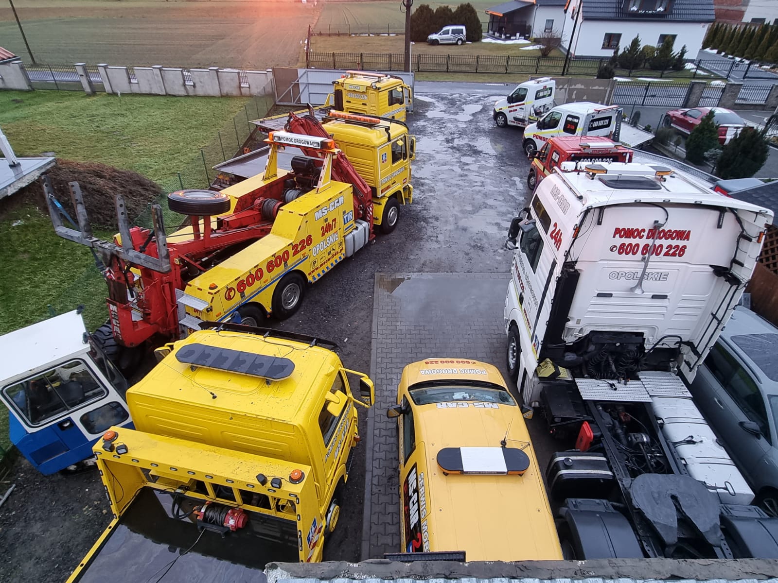 Pomoc drogowa na miejscu Byczyna , - holowanie tir, osobowe, ciężarowe